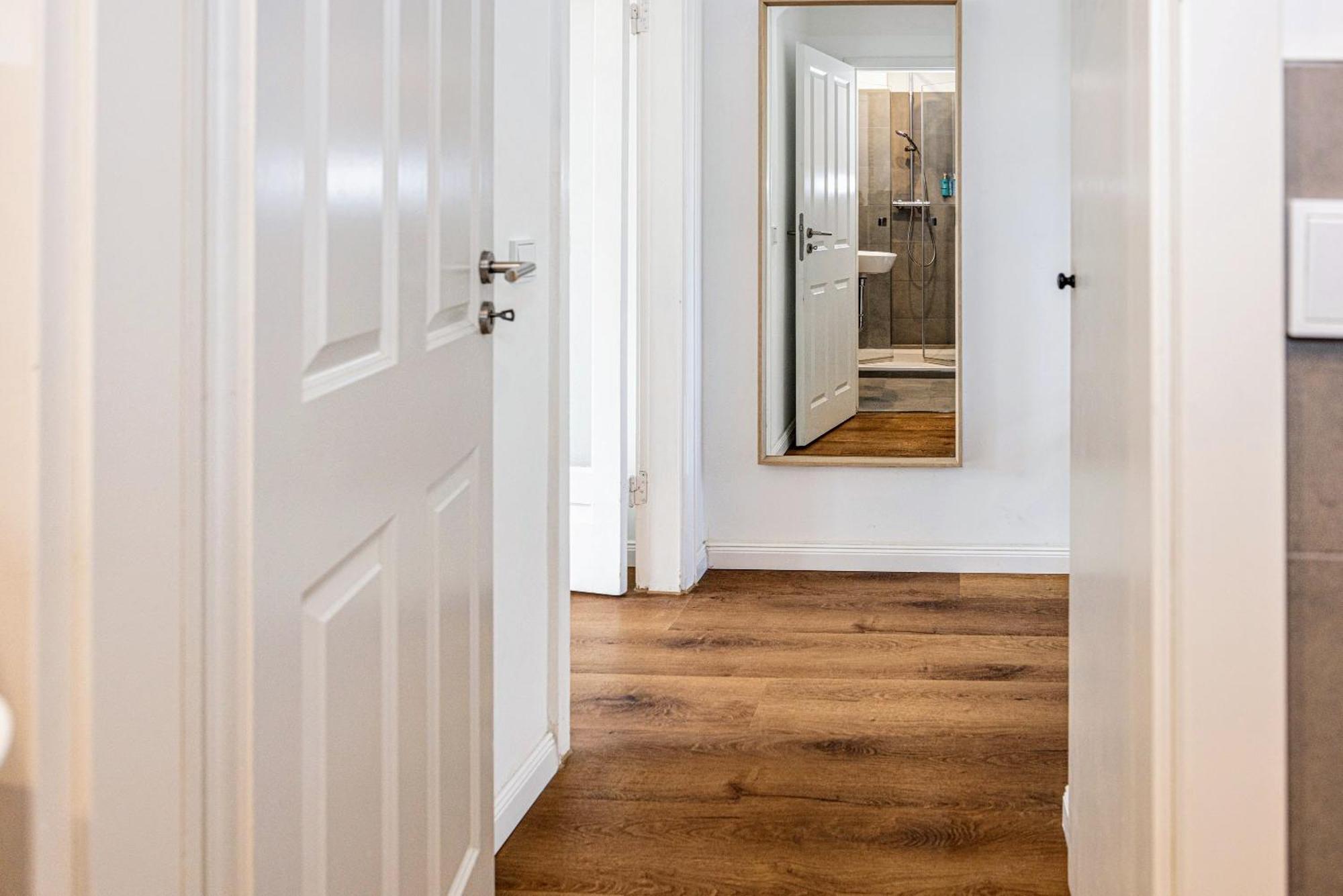 Have-A-Nice-Stay - Nahe Bahnhof - 20 Minuten Nach Hamburg - Trotzdem Ruhig Gelegen - 6 Minuten Zu Fuss Ins Zentrum Ahrensburg - Modern Eingerichtet Ngoại thất bức ảnh