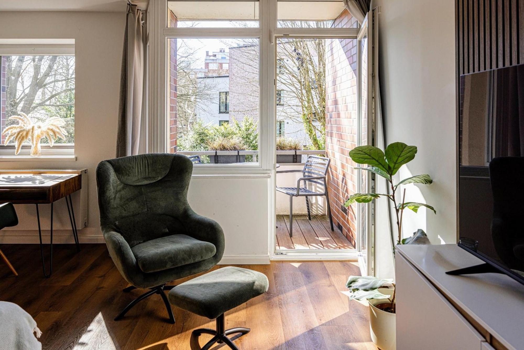 Have-A-Nice-Stay - Nahe Bahnhof - 20 Minuten Nach Hamburg - Trotzdem Ruhig Gelegen - 6 Minuten Zu Fuss Ins Zentrum Ahrensburg - Modern Eingerichtet Ngoại thất bức ảnh